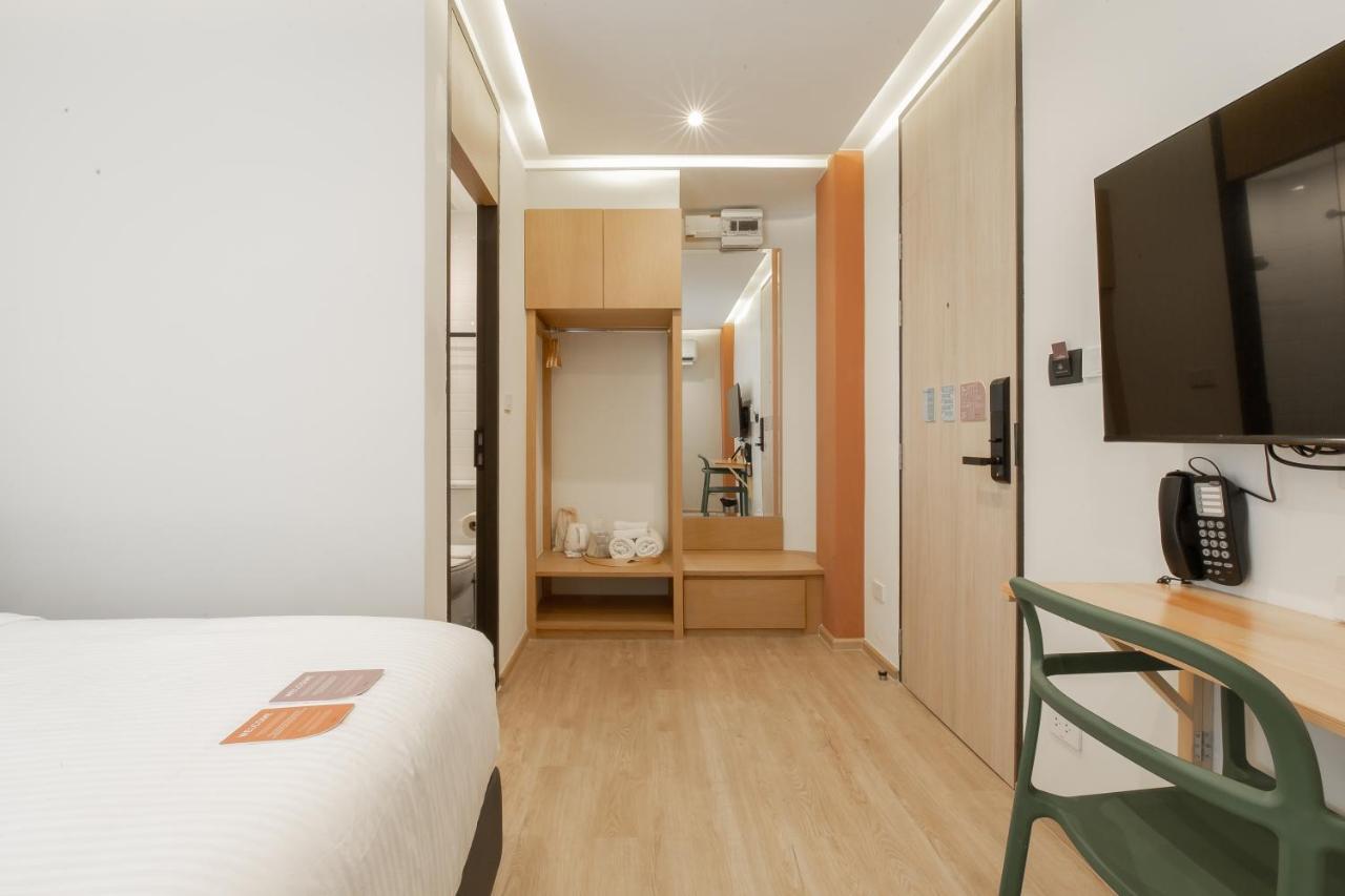 Double B Hostel Bangkok Buitenkant foto