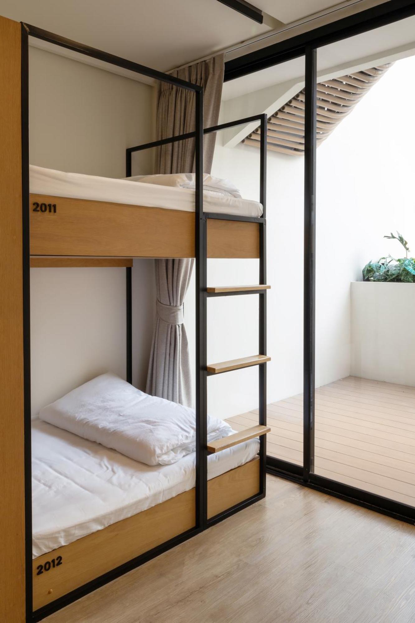 Double B Hostel Bangkok Buitenkant foto